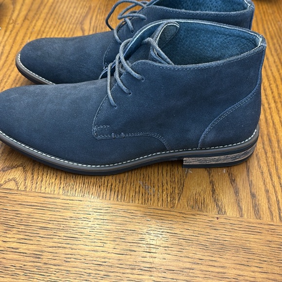 Bruno Marc New York Gray Suede Men’s size 7.5. Never worn. - Picture 5 of 8